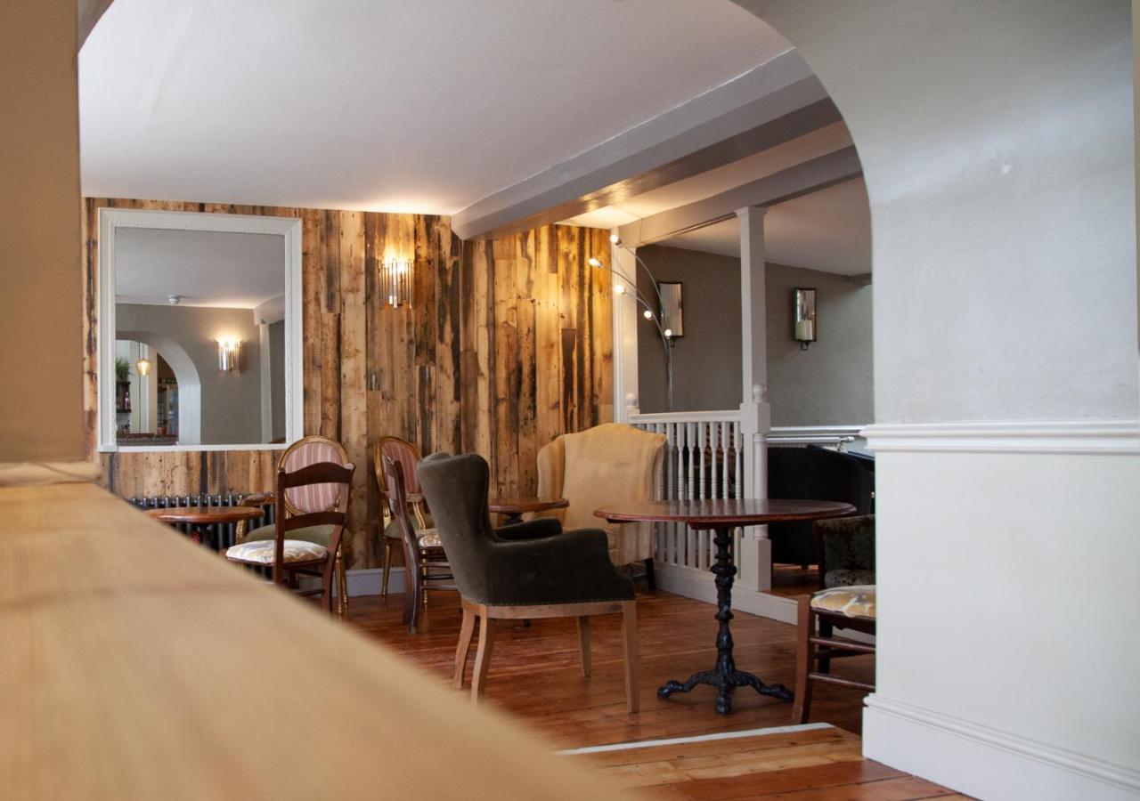 The Kings Arms Hotel Малмсбери Экстерьер фото